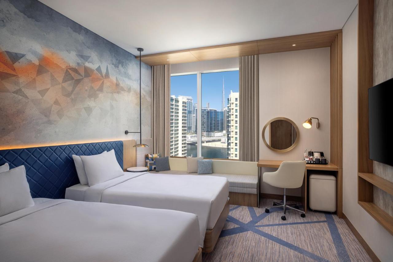 Hilton Garden Inn Dubai Business Bay Extérieur photo