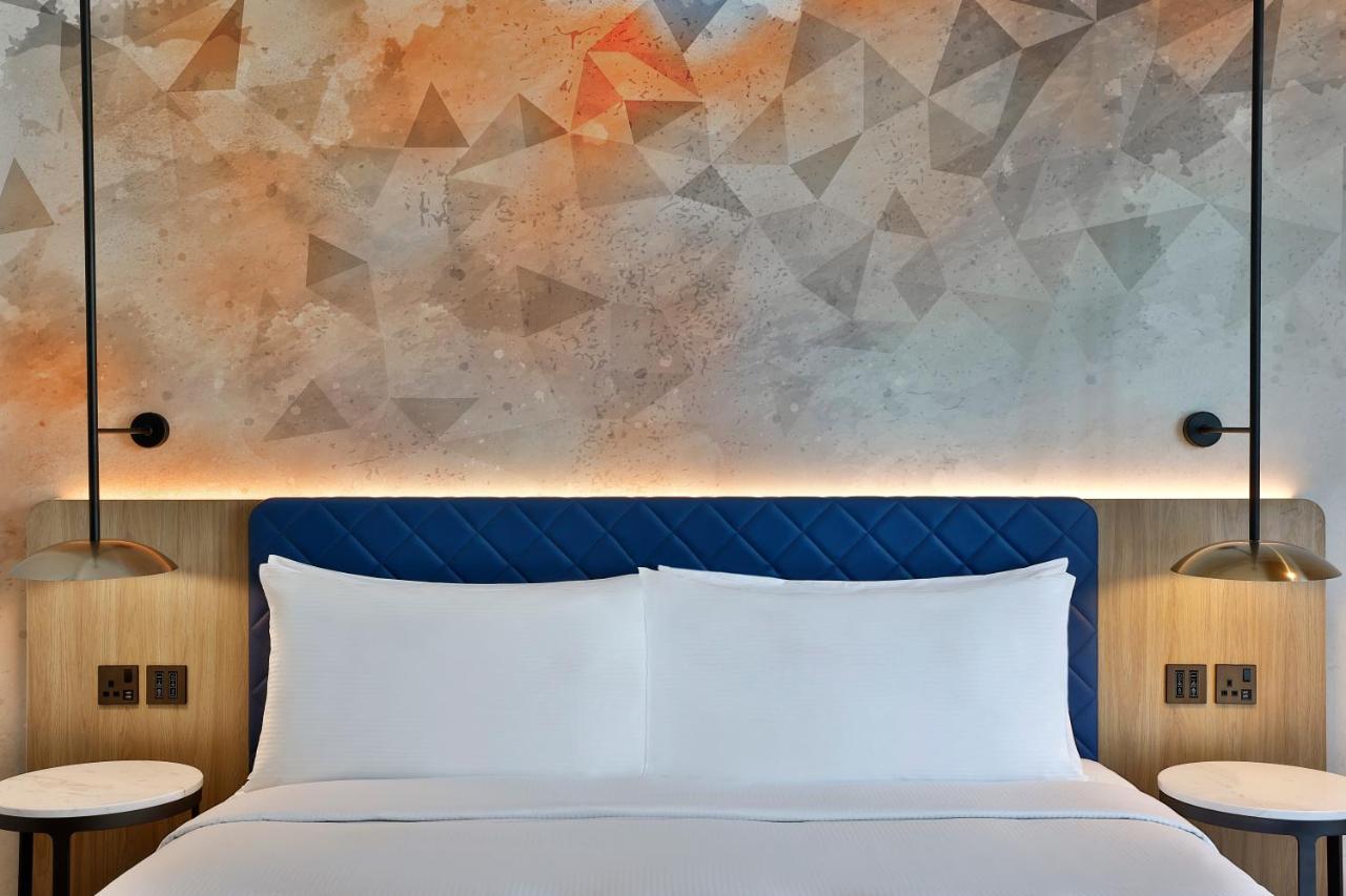Hilton Garden Inn Dubai Business Bay Extérieur photo