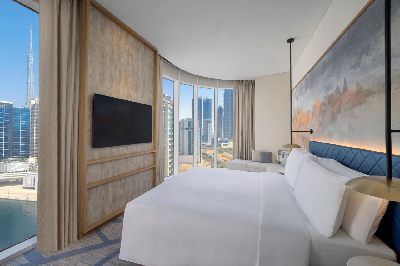 Hilton Garden Inn Dubai Business Bay Extérieur photo