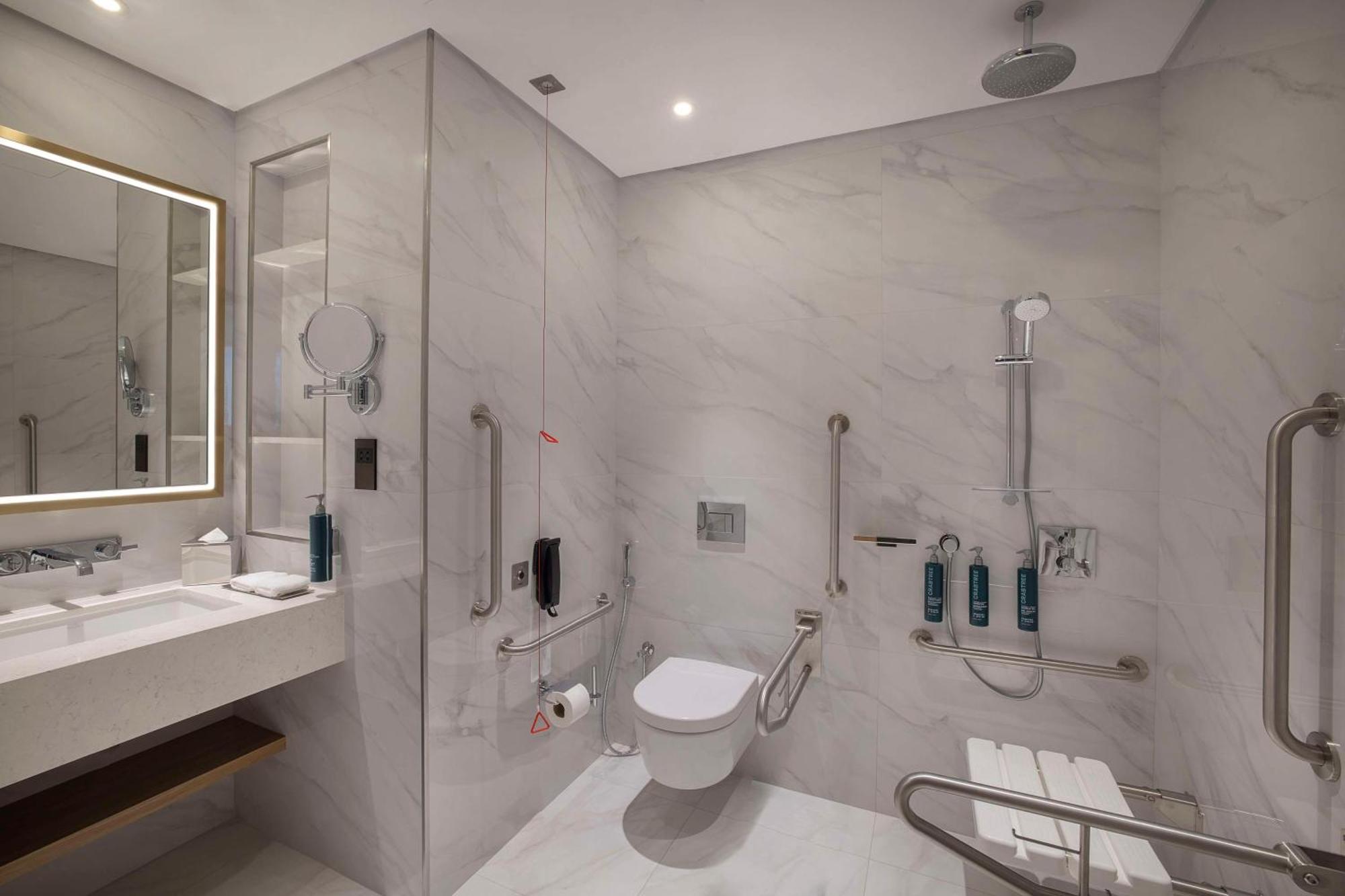 Hilton Garden Inn Dubai Business Bay Extérieur photo